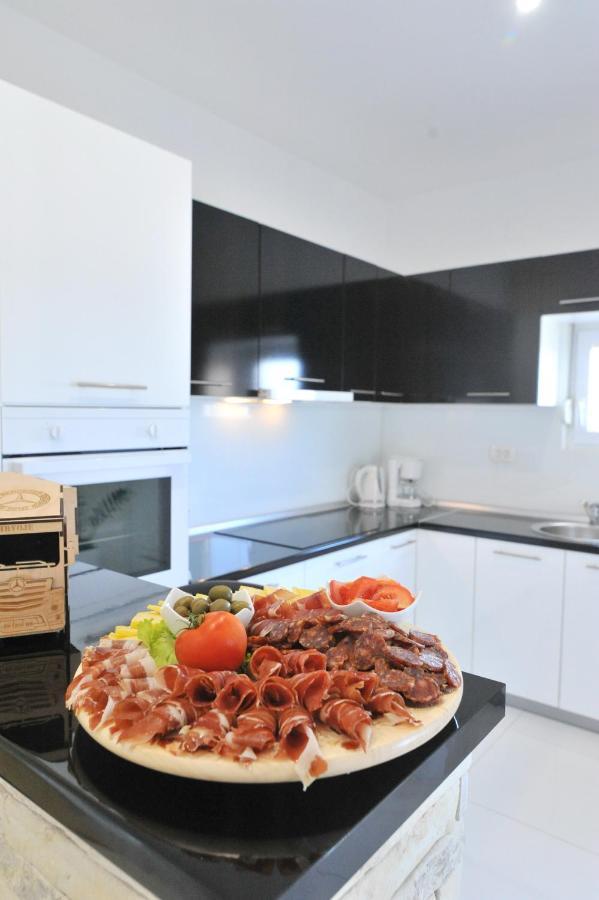 Apartmant Shine Luxury Maslenica Exterior photo